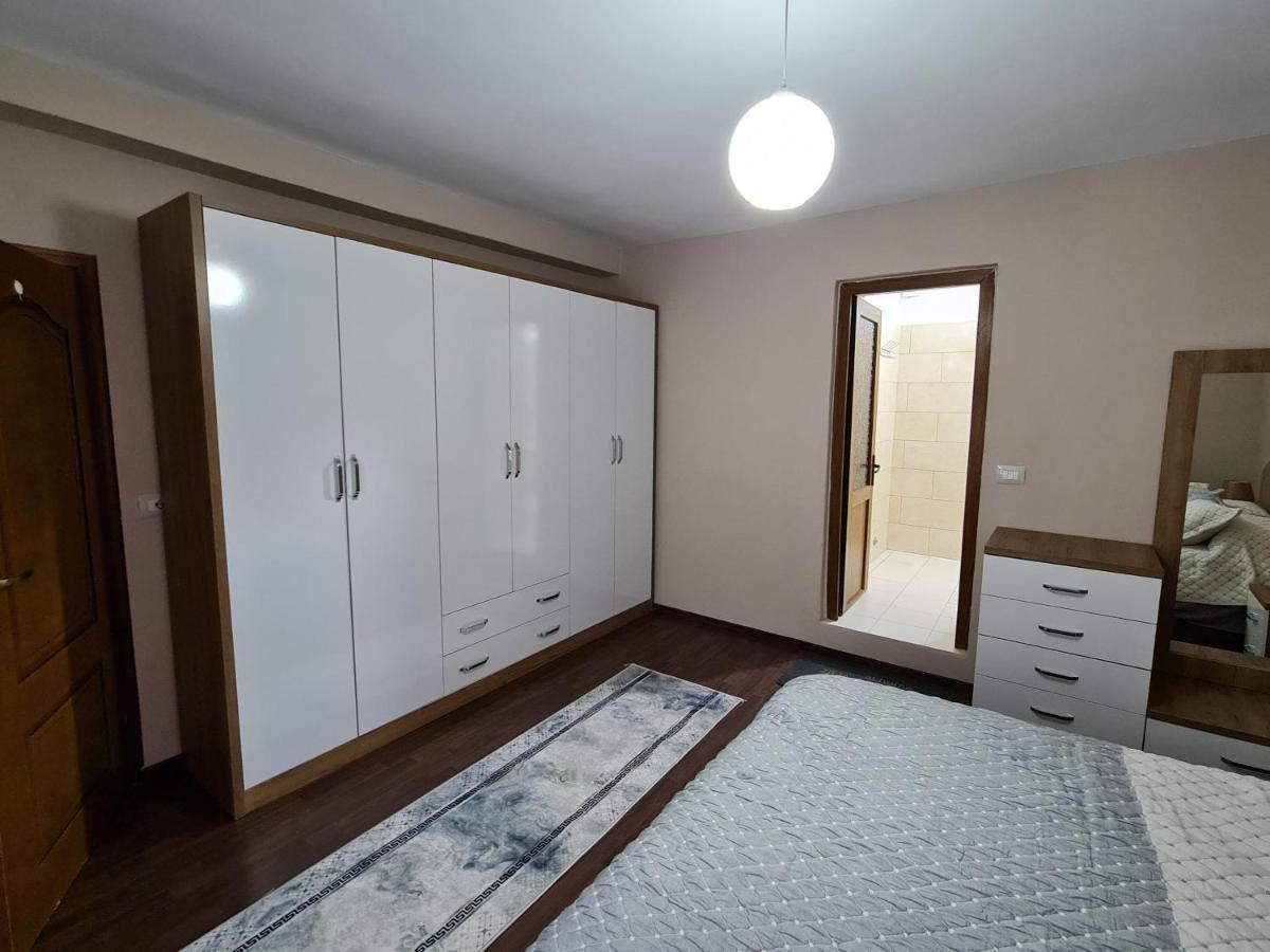 Jon's Apartment